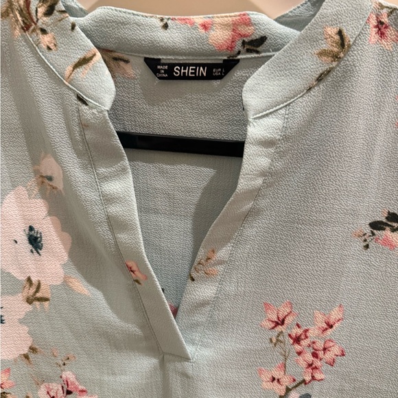 Floral Patterned Top - Picture 4 of 4